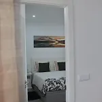 Laranjeiras Dois Apartamento *