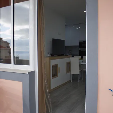 Laranjeiras Dois Apartment *