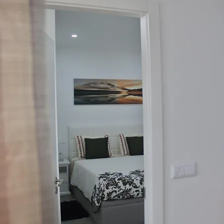 Laranjeiras Dois Apartment *