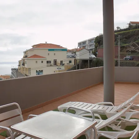 Laranjeiras Dois Palhota